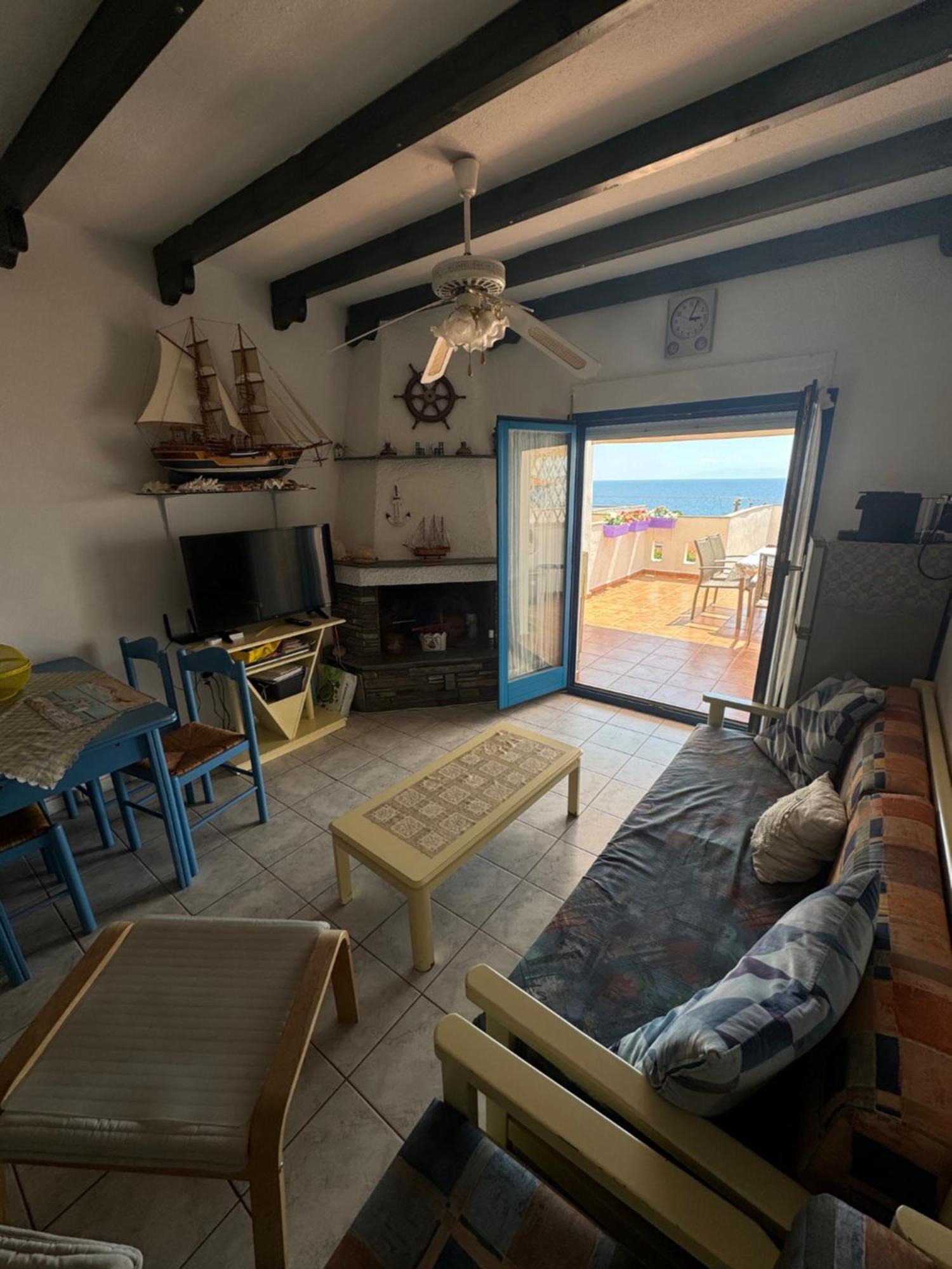 Loutra Agias Paraskevis Agia Paraskevi  Buitenkant foto